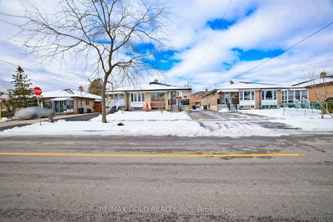 Photo 35 at 130 Duncanwoods Drive, Humber Summit, Toronto