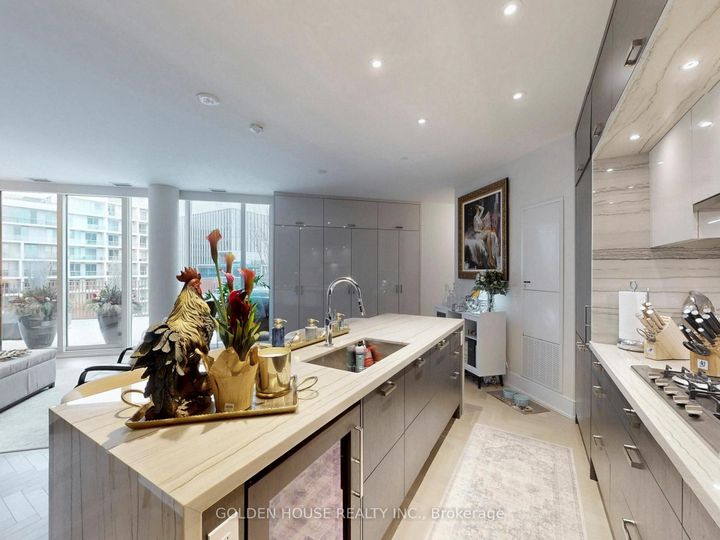 Photo 14 at 715 - 155 Merchants' Wharf, Waterfront Communities C8, Toronto