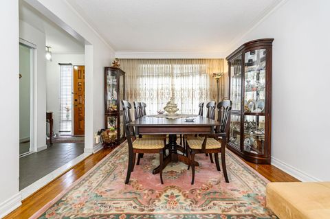 Photo 4 at 8 Sonnet Court, Rustic, Toronto