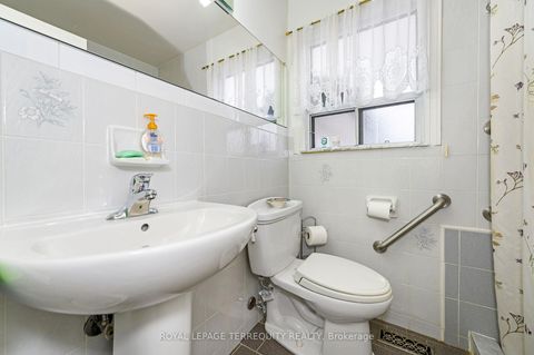 Photo 12 at 8 Sonnet Court, Rustic, Toronto