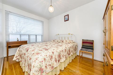 Photo 17 at 8 Sonnet Court, Rustic, Toronto