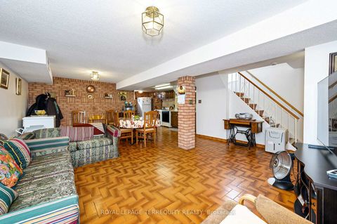 Photo 22 at 8 Sonnet Court, Rustic, Toronto