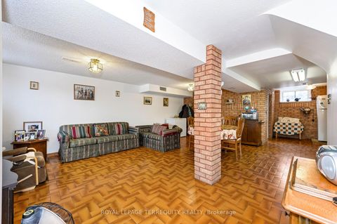 Photo 23 at 8 Sonnet Court, Rustic, Toronto