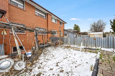 Photo 29 at 8 Sonnet Court, Rustic, Toronto