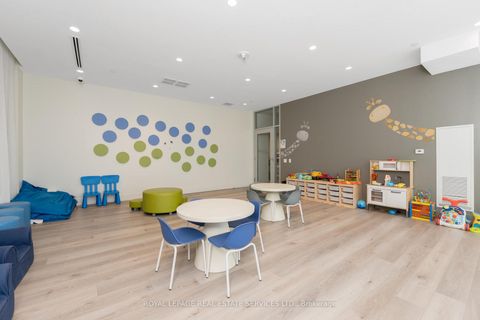 Photo 13 at 621 - 1787 St Clair Avenue W, Pellam Park, Toronto