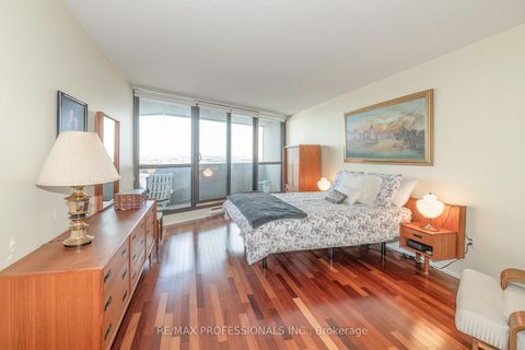 Photo 13 at 2302 - 2010 Islington Avenue, The Westway, Toronto