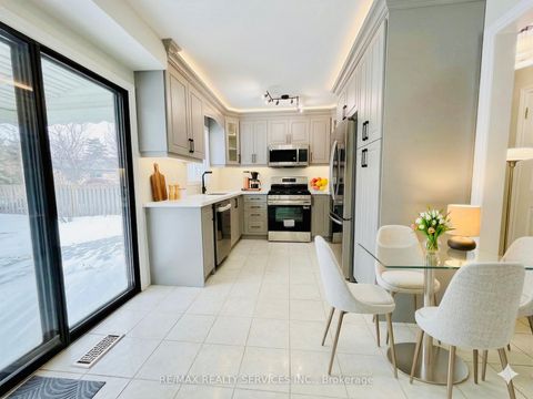 Photo 5 at 67 Livingstone Street W, Sunnidale, Barrie