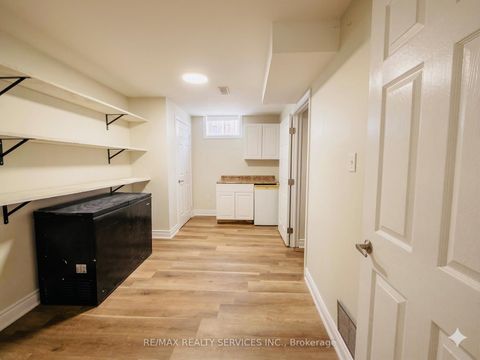 Photo 21 at 67 Livingstone Street W, Sunnidale, Barrie