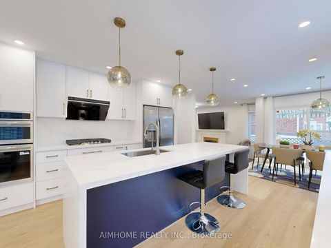 Photo 2 at 14A Kew Gardens, Doncrest, Richmond Hill