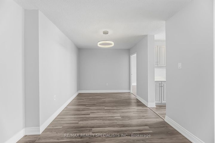 Photo 9 at 1507 - 21 KNIGHTSBRIDGE Road, Queen Street Corridor, Brampton