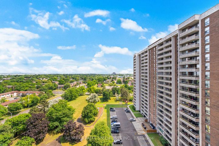 Photo 26 at 1507 - 21 KNIGHTSBRIDGE Road, Queen Street Corridor, Brampton