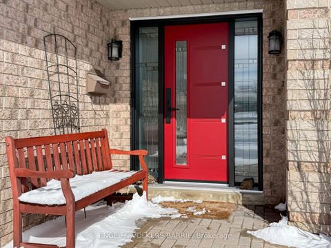 Photo 2 at 302 Livingstone Street E, Little Lake, Barrie