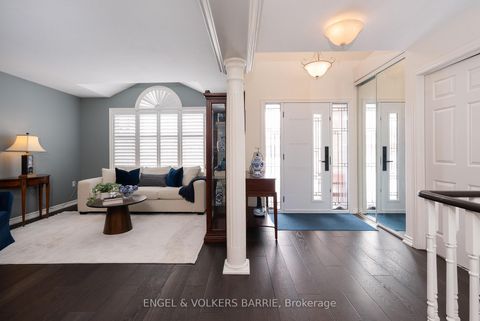 Photo 4 at 302 Livingstone Street E, Little Lake, Barrie