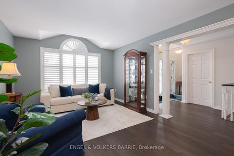 Photo 6 at 302 Livingstone Street E, Little Lake, Barrie