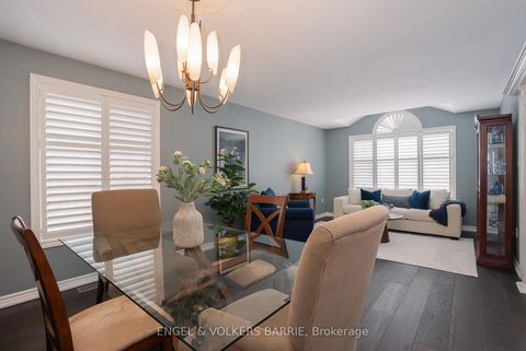 Photo 7 at 302 Livingstone Street E, Little Lake, Barrie