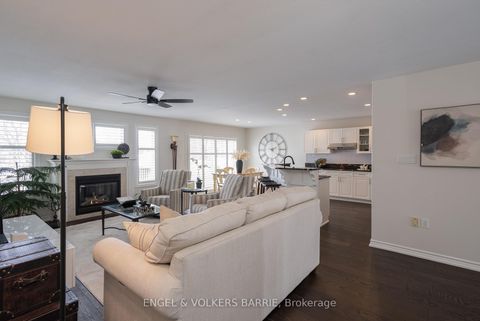 Photo 9 at 302 Livingstone Street E, Little Lake, Barrie