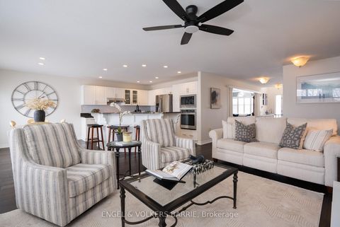 Photo 12 at 302 Livingstone Street E, Little Lake, Barrie