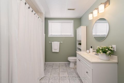 Photo 30 at 302 Livingstone Street E, Little Lake, Barrie