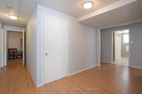 Photo 31 at 302 Livingstone Street E, Little Lake, Barrie