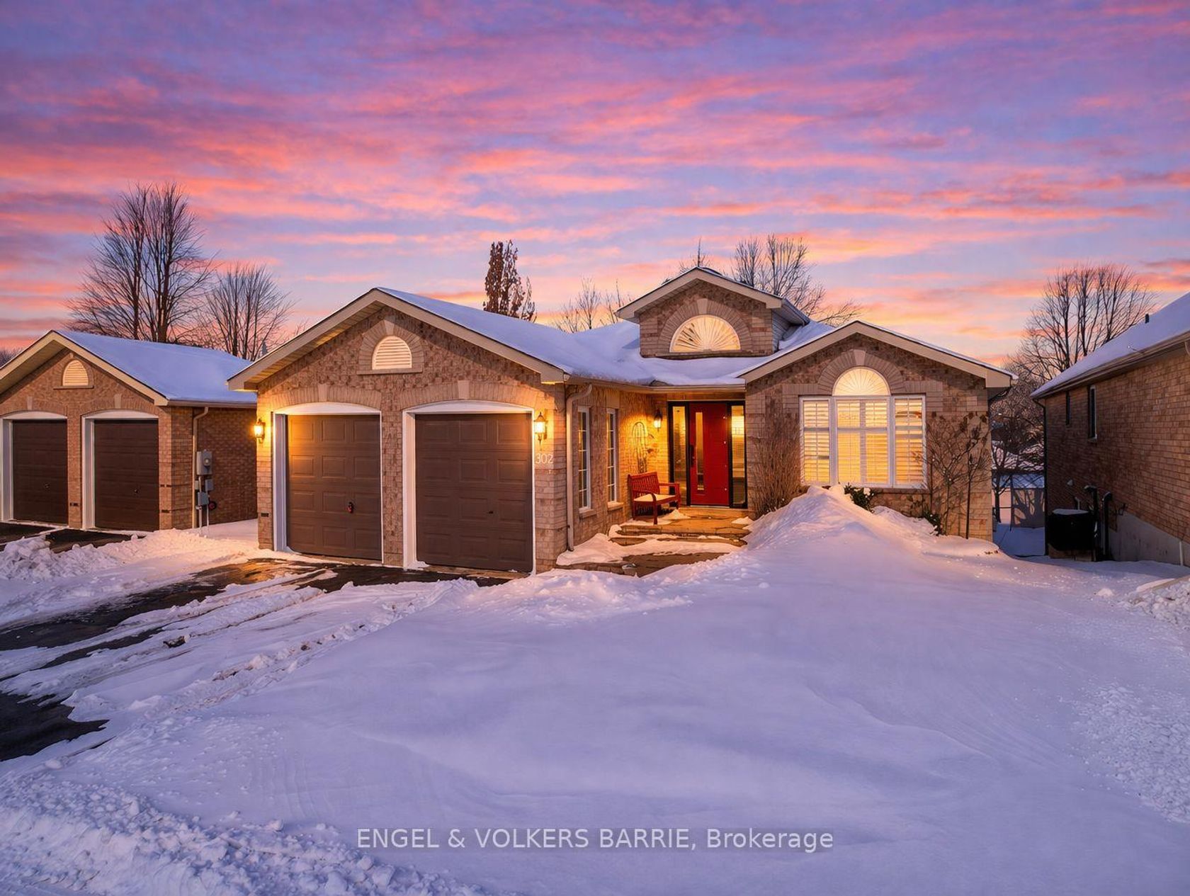 302 Livingstone Street E, Little Lake, Barrie photo 1