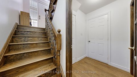 Photo 21 at 11 Royal Manor Crescent, Doncrest, Richmond Hill