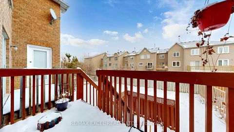 Photo 27 at 11 Royal Manor Crescent, Doncrest, Richmond Hill