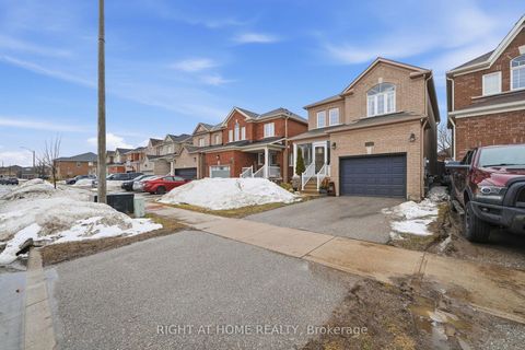 Photo 2 at 1209 Mary Lou Street, Alcona, Innisfil