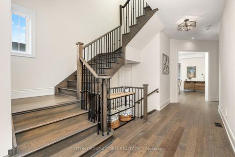 Photo 6 at 36 Hurst Avenue, Patterson, Vaughan