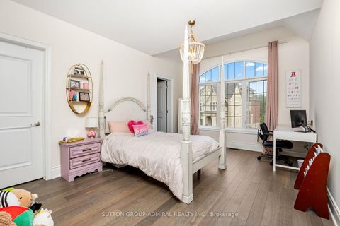 Photo 17 at 36 Hurst Avenue, Patterson, Vaughan