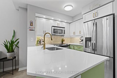 Photo 10 at 918 - 65 East Liberty Street, Niagara, Toronto