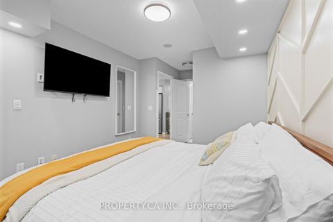 Photo 15 at 918 - 65 East Liberty Street, Niagara, Toronto