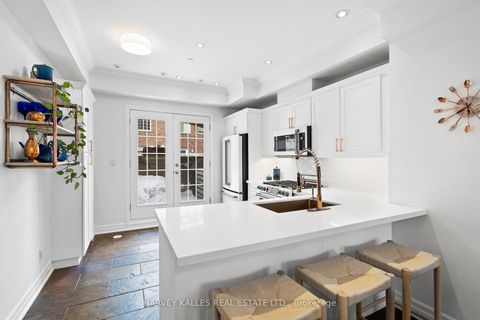 Photo 2 at 17 Peelar Mews, Mimico, Toronto