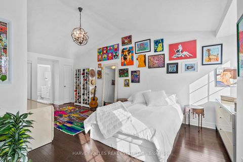 Photo 17 at 17 Peelar Mews, Mimico, Toronto