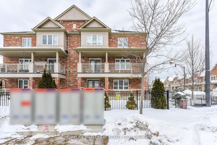 Photo 4 at 49 Golden Springs Drive, Northwest Brampton, Brampton