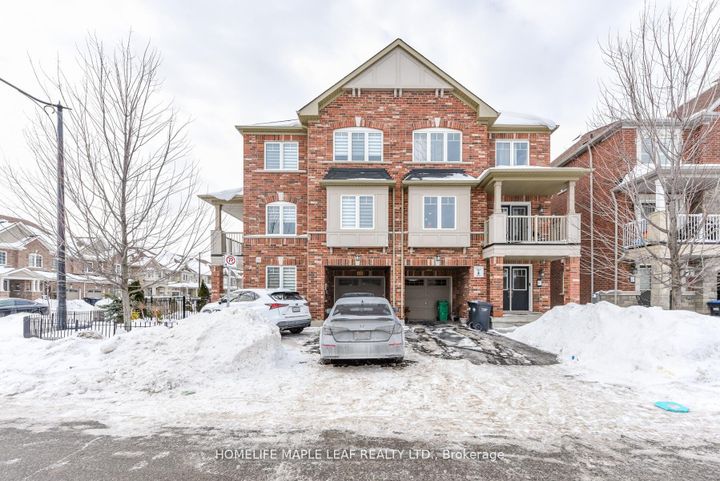 Photo 6 at 49 Golden Springs Drive, Northwest Brampton, Brampton