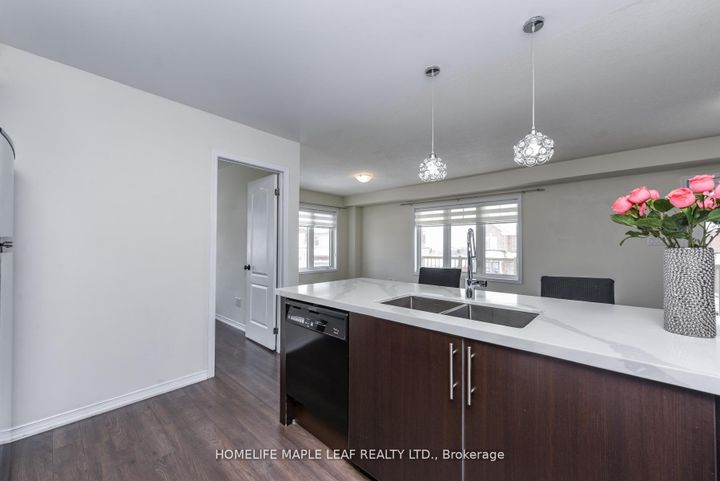 Photo 30 at 49 Golden Springs Drive, Northwest Brampton, Brampton