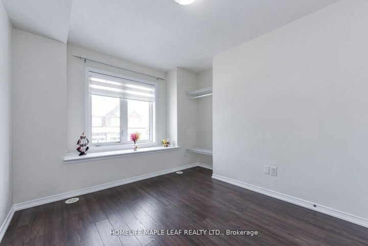 Photo 32 at 49 Golden Springs Drive, Northwest Brampton, Brampton