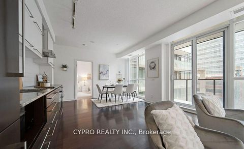 Photo 4 at 601 - 770 BAY Street, Bay Street Corridor, Toronto