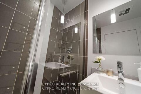 Photo 13 at 601 - 770 BAY Street, Bay Street Corridor, Toronto