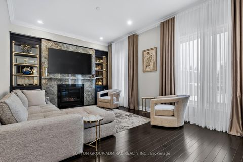 Photo 12 at 37 Cedarpoint Court, Patterson, Vaughan