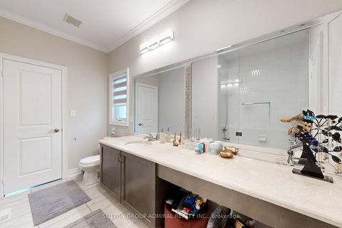 Photo 42 at 37 Cedarpoint Court, Patterson, Vaughan