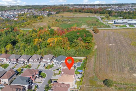 Photo 47 at 37 Cedarpoint Court, Patterson, Vaughan