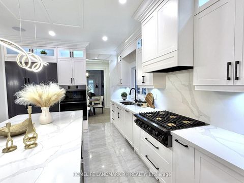 Photo 7 at 129 Golden Tulip Crescent, Cachet, Markham