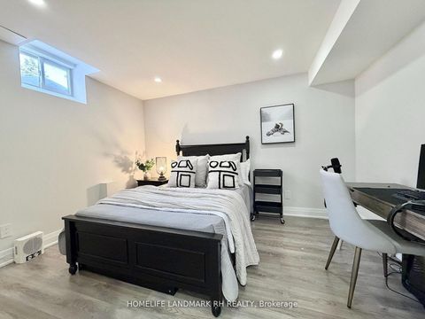 Photo 34 at 129 Golden Tulip Crescent, Cachet, Markham