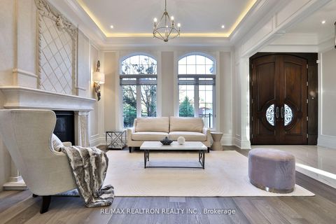 Photo 5 at 56 Sanderson Crescent, North Richvale, Richmond Hill