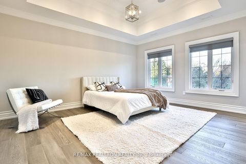 Photo 32 at 56 Sanderson Crescent, North Richvale, Richmond Hill