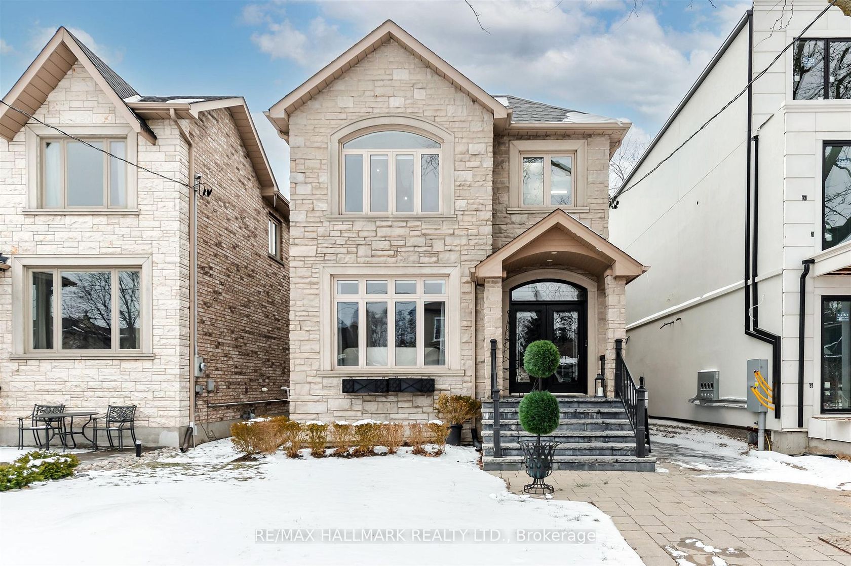 52 Athlone Road, East York, Toronto 