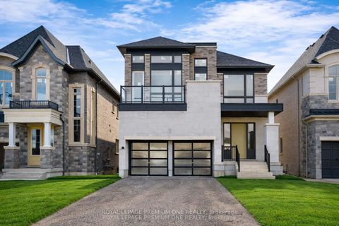 Photo 2 at 15 Antonietta Crescent, Vellore Village, Vaughan