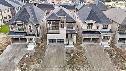 Photo 4 at 15 Antonietta Crescent, Vellore Village, Vaughan