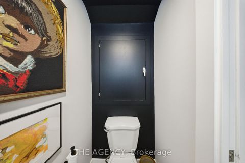 Photo 12 at 26 - 208 Niagara Street, Niagara, Toronto